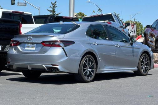Celestial Silver Metallic 2023 Toyota Camry SE