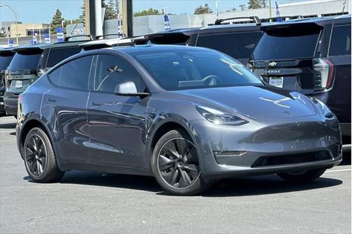 2023 Tesla Model Y Long Range Dual Motor All-Wheel Drive