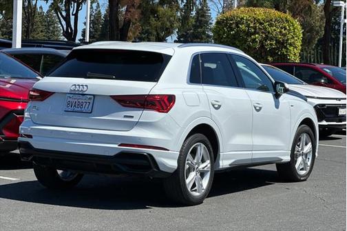 2021 Audi Q3 45 S line Premium