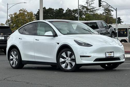 2023 Tesla Model Y Long Range Dual Motor All-Wheel Drive