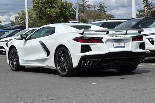 Arctic White 2026 Chevrolet Corvette Stingray w/3LT