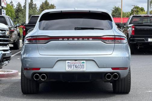 Dolomite Silver Metallic 2021 Porsche Macan Macan Turbo