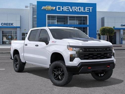 Summit White 2026 Chevrolet Silverado 1500 Custom Trail Boss