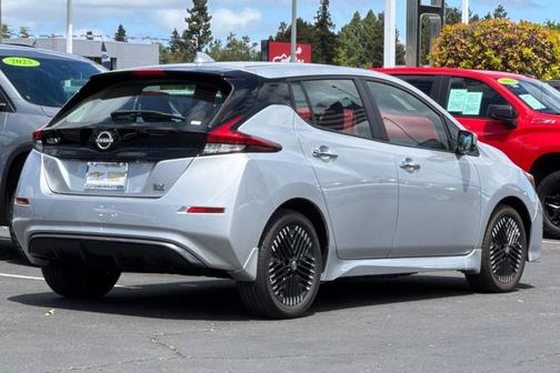 Brilliant Silver Metallic 2024 Nissan Leaf SV PLUS