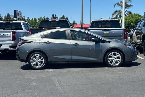 Heather Gray Metallic 2017 Chevrolet Volt Premier