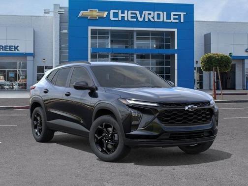 Mosaic Black Metallic 2026 Chevrolet Trax LT