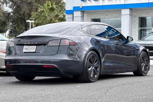 2024 Tesla Model S Long Range