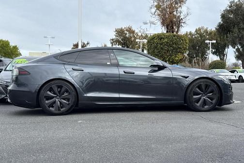 2024 Tesla Model S Long Range