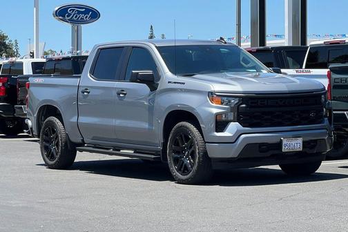 Sterling Gray Metallic 2023 Chevrolet Silverado 1500 Custom