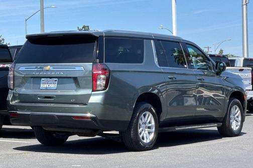 Silver Sage Metallic 2023 Chevrolet Suburban LT