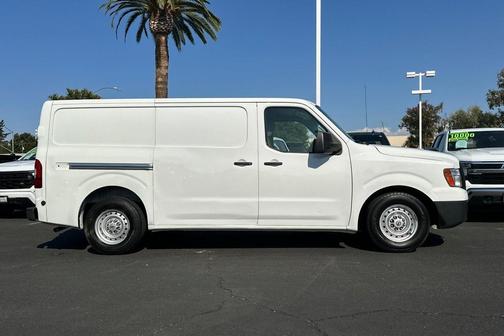2017 Nissan NV Cargo NV2500 HD S V6