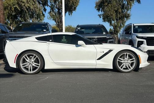Arctic White 2017 Chevrolet Corvette Stingray Z51
