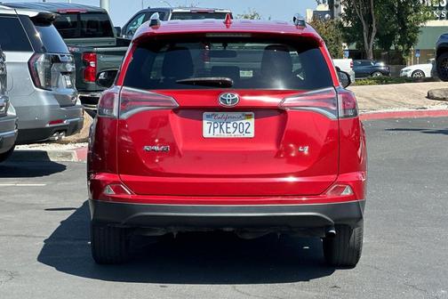 2016 Toyota RAV4 LE