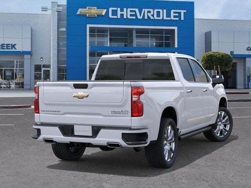 Polar White Tricoat 2026 Chevrolet Silverado 1500 High Country