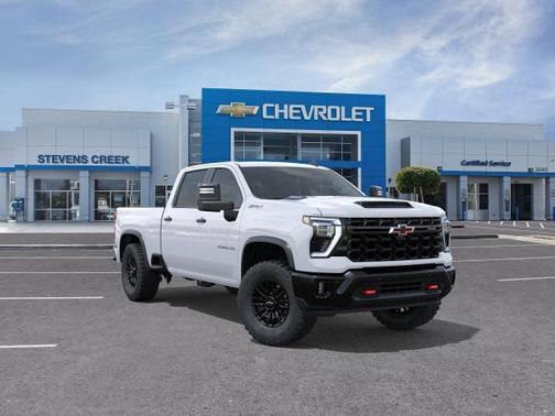 Summit White 2026 Chevrolet Silverado 2500 Crew Cab, Standard Bed, XR2, 4WD