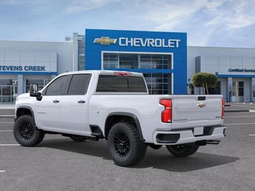 Summit White 2026 Chevrolet Silverado 2500 Crew Cab, Standard Bed, XR2, 4WD