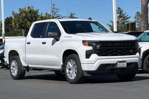 Summit White 2022 Chevrolet Silverado 1500 Custom