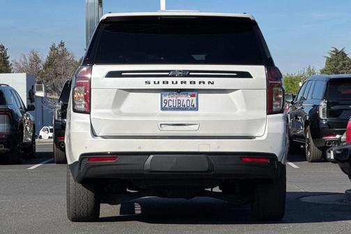 2023 Chevrolet Suburban 4WD Z71