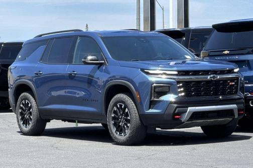Lakeshore Blue Metallic 2025 Chevrolet Traverse AWD Z71