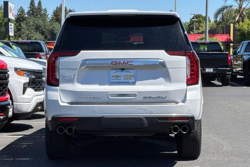 White Frost Tricoat 2024 GMC Yukon XL Denali