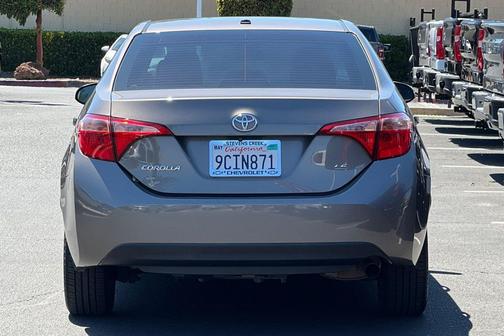 Falcon Gray Metallic 2018 Toyota Corolla LE