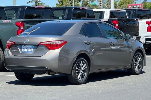 Falcon Gray Metallic 2018 Toyota Corolla LE