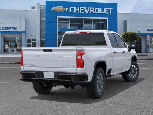 Summit White 2026 Chevrolet Silverado 2500 Custom