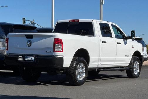 2022 RAM 2500 Tradesman Crew Cab 4x4 6'4' Box