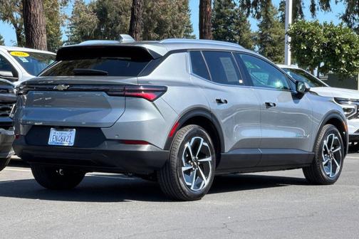 Sterling Gray Metallic 2026 Chevrolet Equinox EV LT