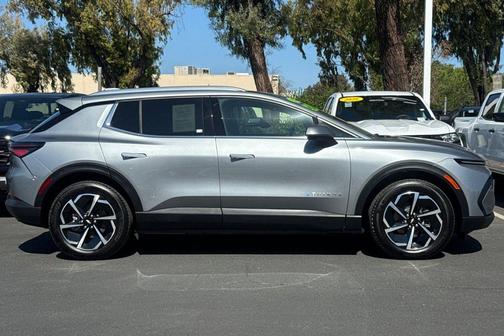 Sterling Gray Metallic 2026 Chevrolet Equinox EV LT