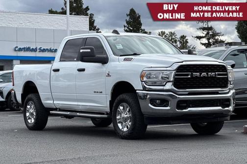 2024 RAM 2500 Big Horn Crew Cab 4x4 6'4' Box