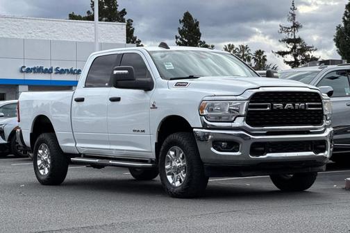 2024 RAM 2500 Big Horn Crew Cab 4x4 6'4' Box