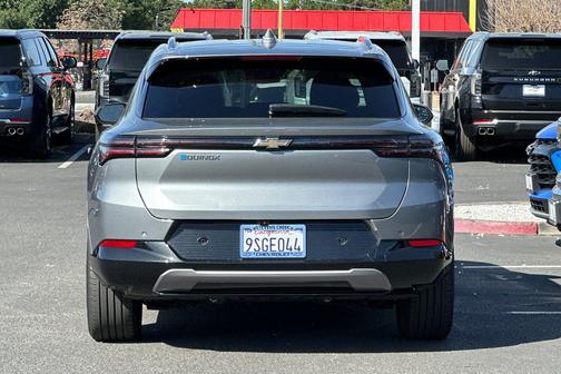 2025 Chevrolet Equinox EV LT
