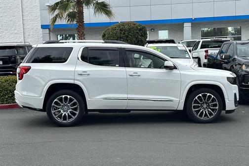 2020 GMC Acadia Denali