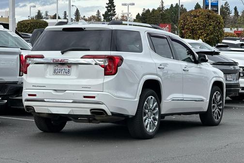 2020 GMC Acadia Denali