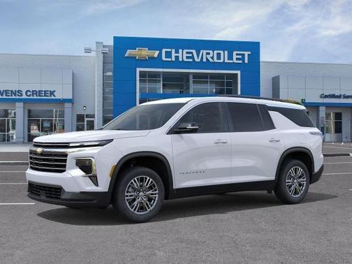 Polar White Tricoat 2026 Chevrolet Traverse LT