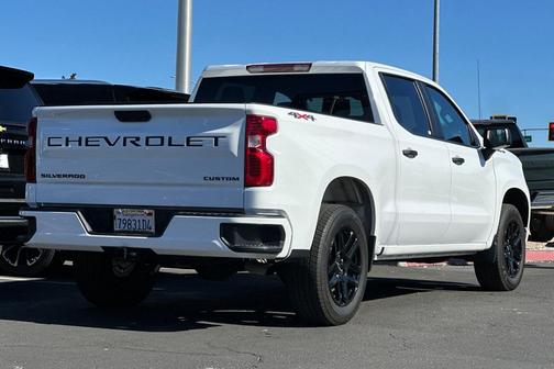 2025 Chevrolet Silverado 1500 Custom