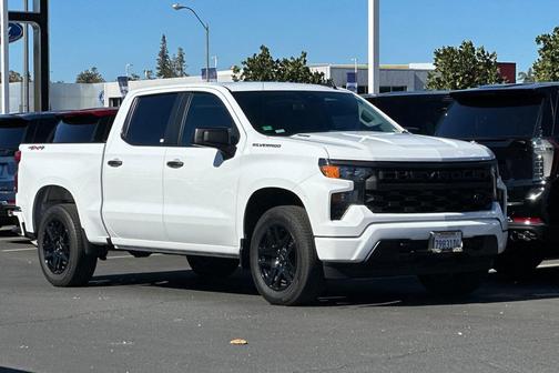 2025 Chevrolet Silverado 1500 Custom