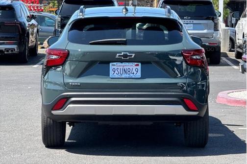 2025 Chevrolet Trax LT