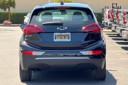 Mosaic Black Metallic 2020 Chevrolet Bolt EV FWD LT