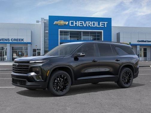 Mosaic Black Metallic 2026 Chevrolet Traverse LT