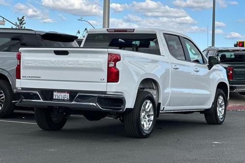 2025 Chevrolet Silverado 1500 LT