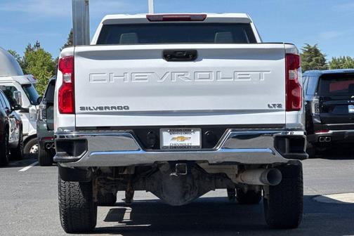 Summit White 2024 Chevrolet Silverado 2500 LTZ