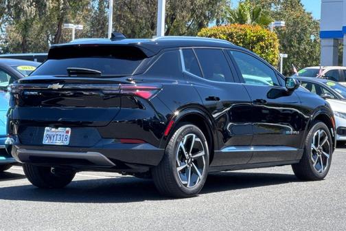 Black 2024 Chevrolet Equinox EV 2LT