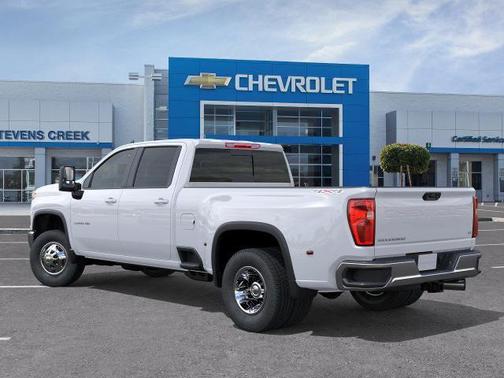 Summit White 2026 Chevrolet Silverado 3500 LT