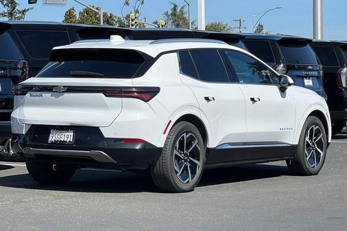 2025 Chevrolet Equinox EV LT