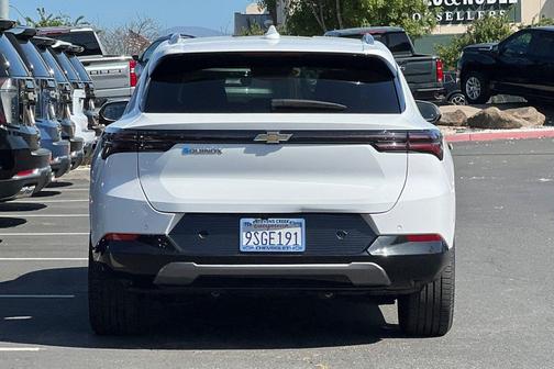 2025 Chevrolet Equinox EV LT
