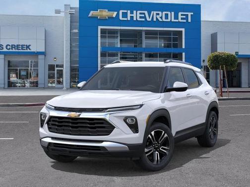 Summit White 2026 Chevrolet Trailblazer LT