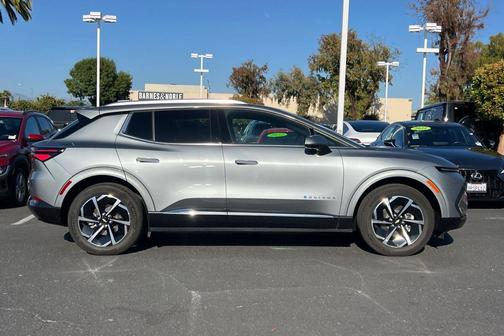 Sterling Gray Metallic 2024 Chevrolet Equinox EV LT
