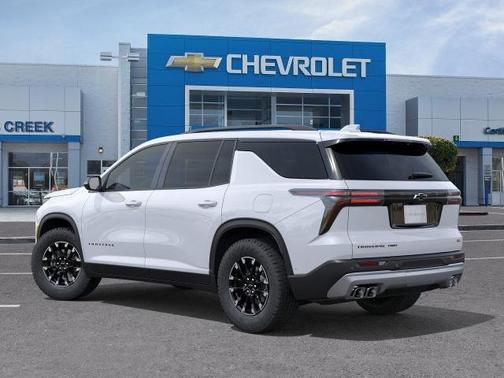 Polar White Tricoat 2026 Chevrolet Traverse AWD Z71